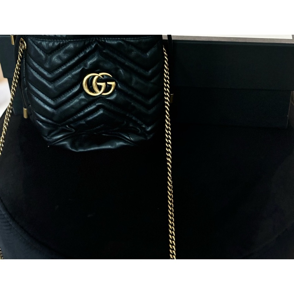 Black and Gold gucci purse